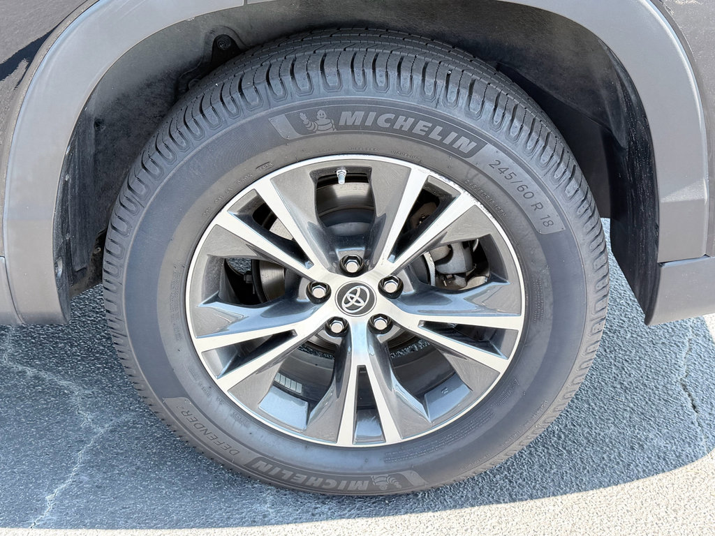 Used 2019 Toyota Highlander LE FWD image 34