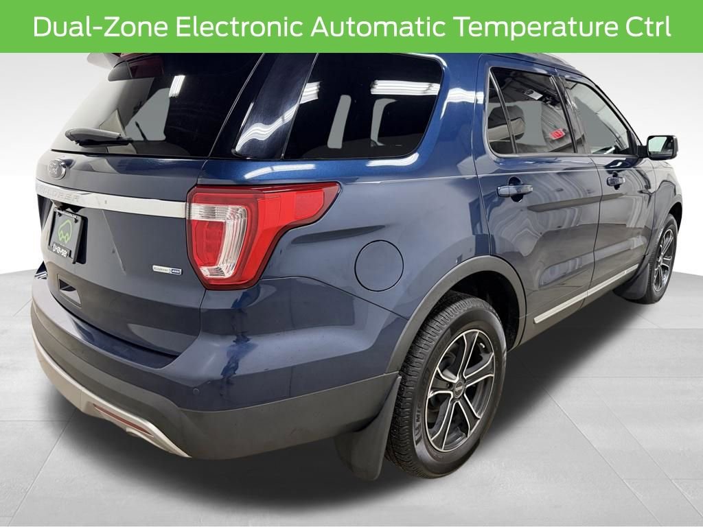 Used 2017 Ford Explorer XLT w/ Equipment Group 202A AWD/4WD image 10