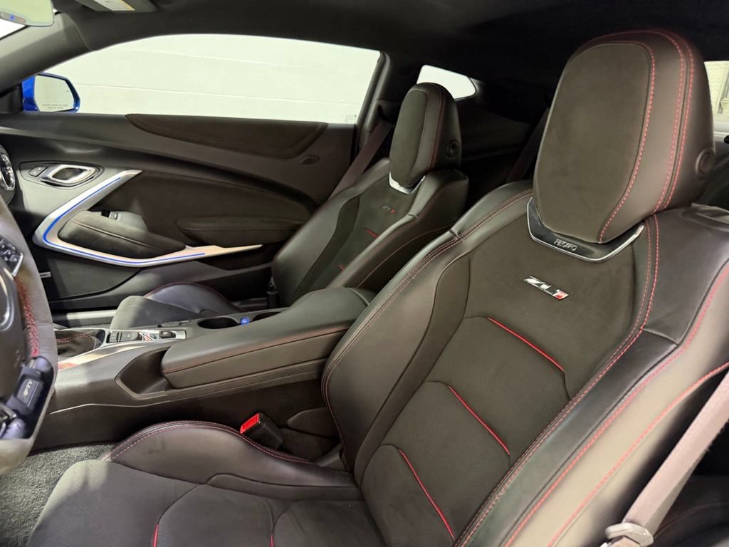 Used 2017 Chevrolet Camaro ZL1 RWD image 26