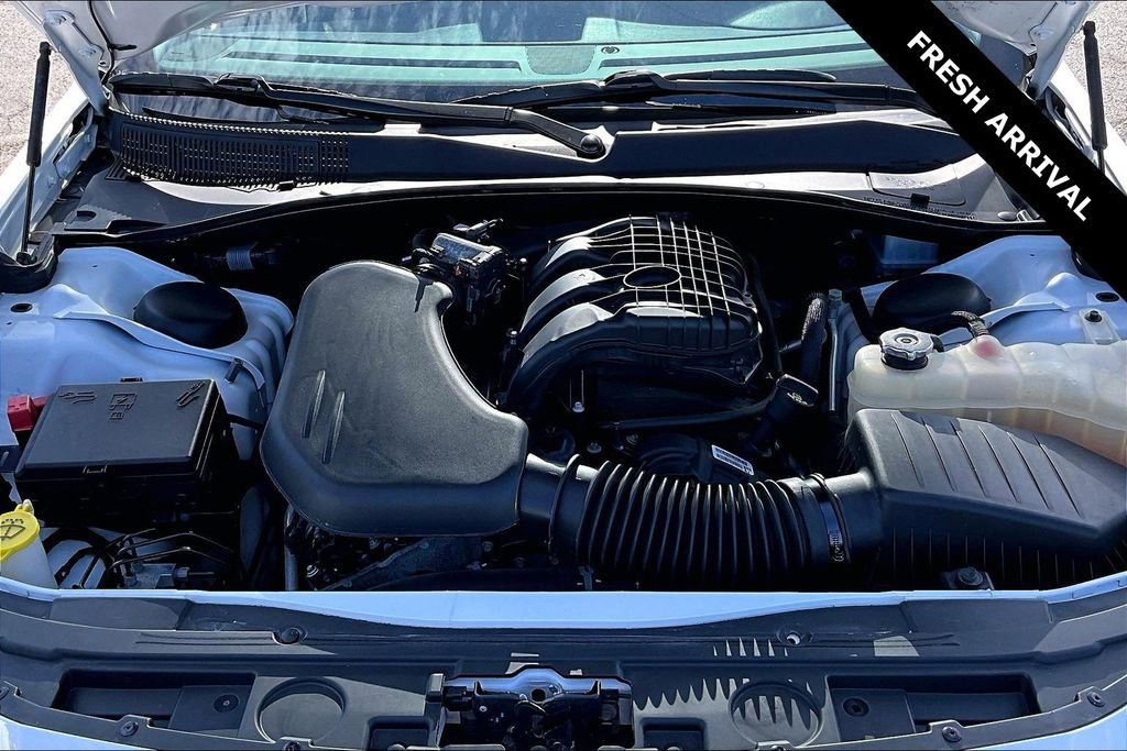 Used 2023 Chrysler 300 Touring L w/ Comfort Group image 28