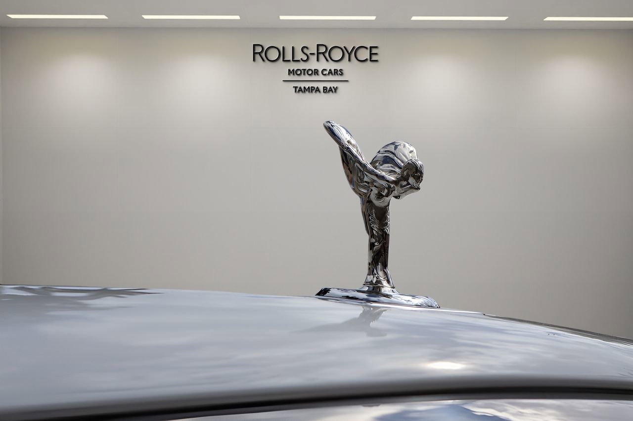 Certified 2023 Rolls-Royce Cullinan image 10
