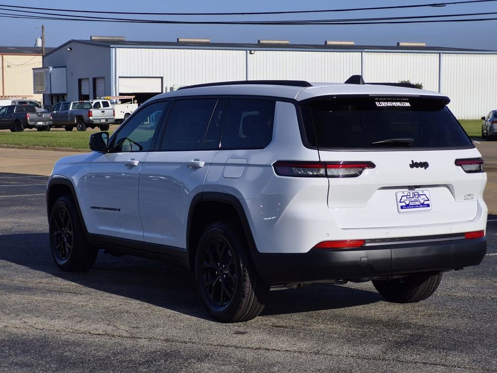 New 2026 Jeep Grand Cherokee L 2WD image 4