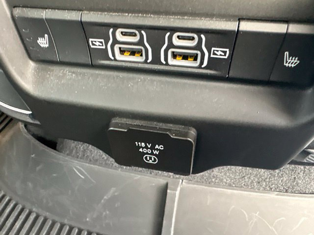 Used 2025 RAM 1500 Laramie AWD/4WD image 22