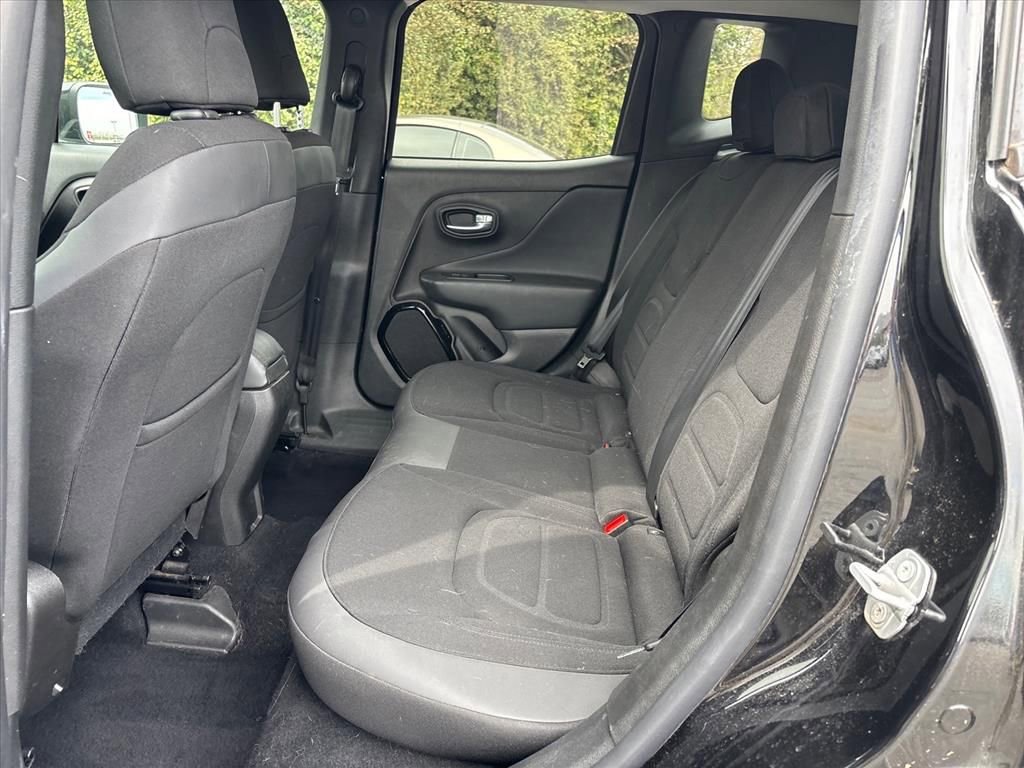 Used 2017 Jeep Renegade Altitude image 18