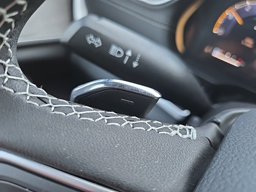 New 2025 Jeep Grand Cherokee Limited w/ Luxury Tech Group II image 39