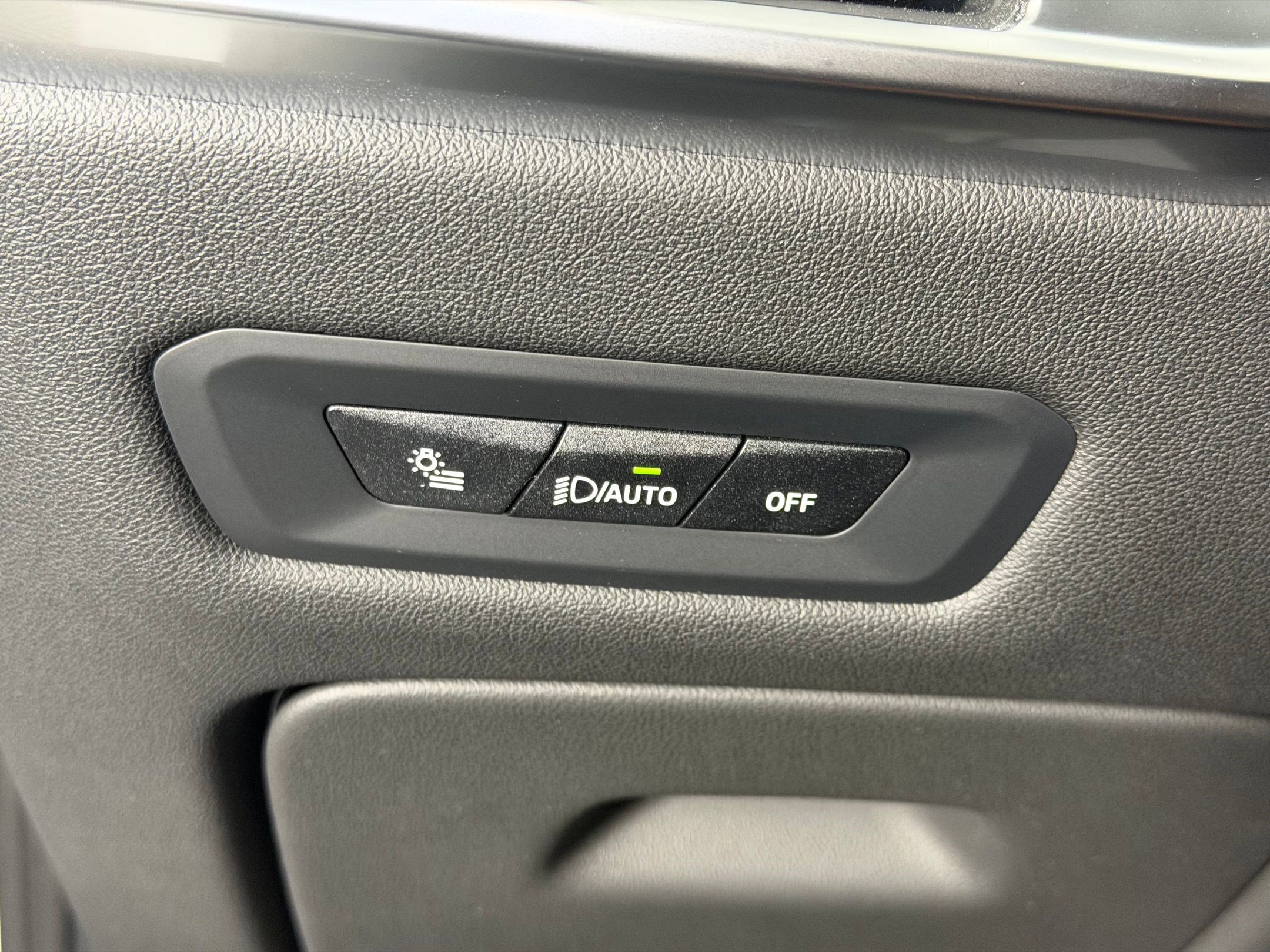 New 2026 BMW X5 sDrive40i image 28
