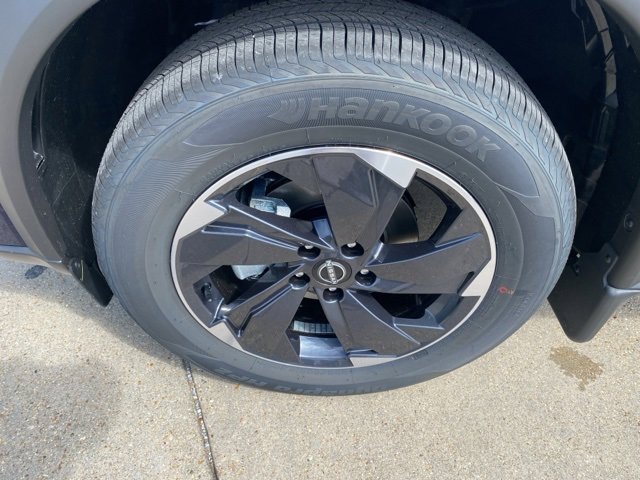 New 2026 Nissan Rogue SV image 10