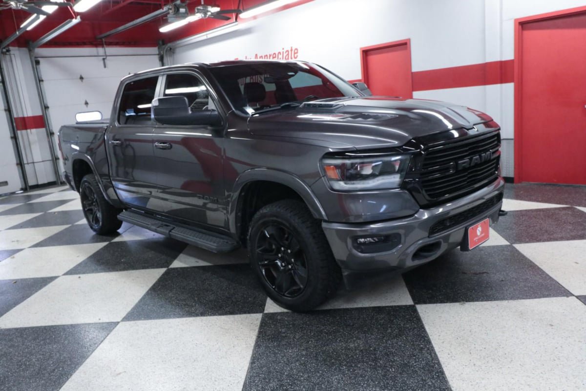 Used 2022 RAM 1500 Laramie AWD/4WD image 3