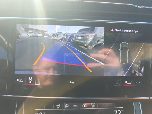 Used 2022 Audi Q8 Prestige image 9