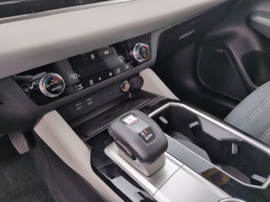 New 2026 Mitsubishi Outlander SE AWD/4WD image 26