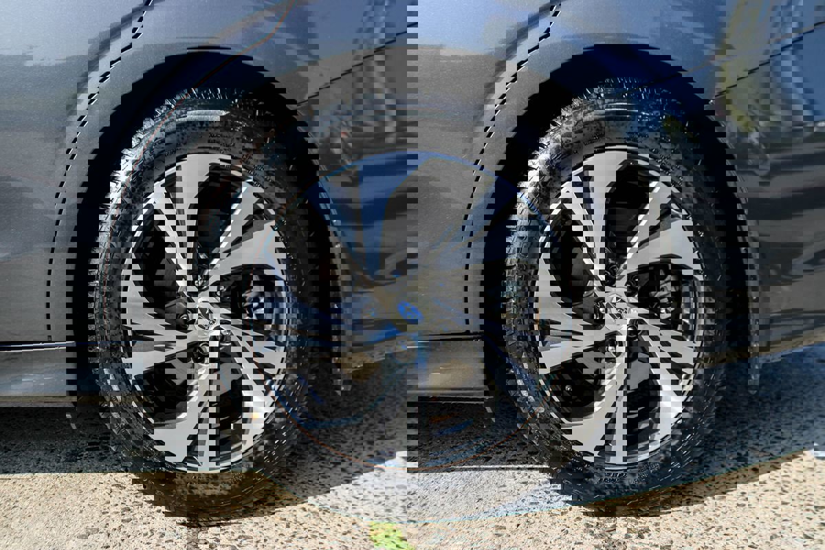 Used 2020 Subaru Legacy Premium image 43