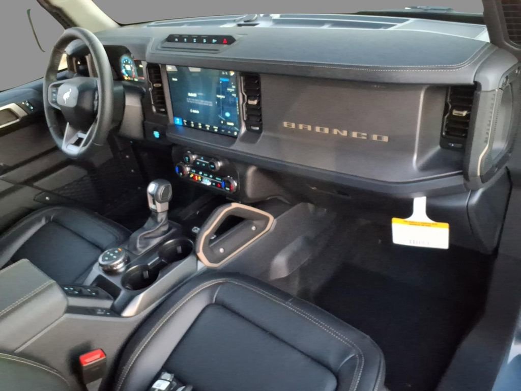 New 2025 Ford Bronco Badlands w/ Sasquatch Package image 12