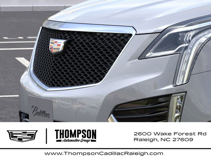 New 2026 Cadillac XT5 Sportv w/ LPO, Floor Liner Package AWD/4WD image 13