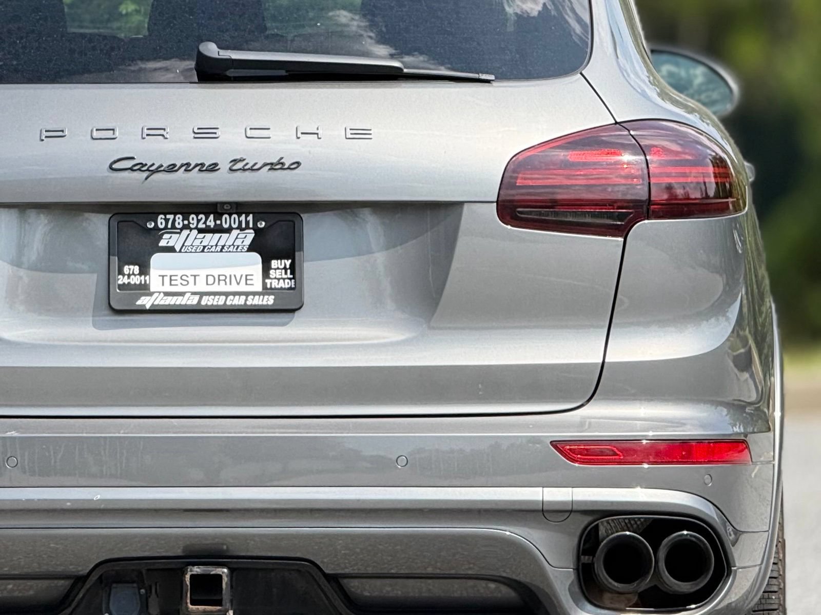 Used 2016 Porsche Cayenne Turbo AWD/4WD image 17
