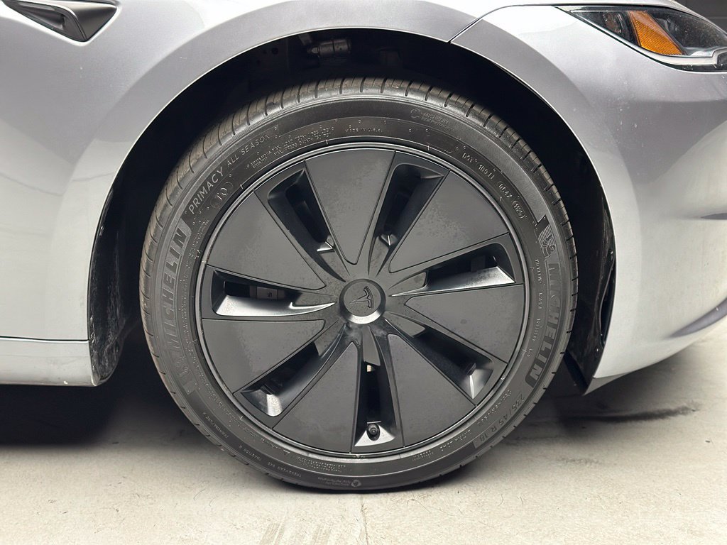 Used 2025 Tesla Model 3 Long Range RWD image 36