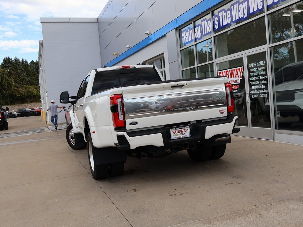 Used 2023 Ford F450 Platinum w/ FX4 Off-Road Package image 49