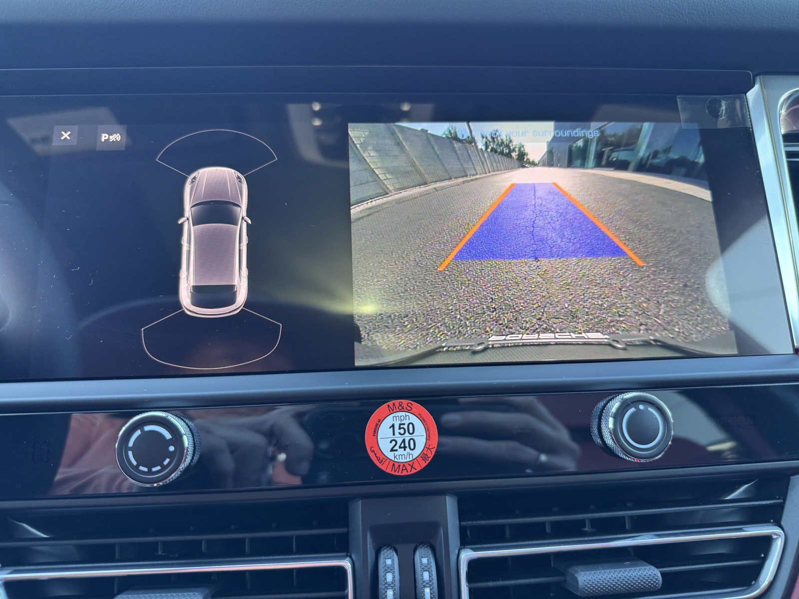 New 2025 Porsche Macan AWD/4WD image 29
