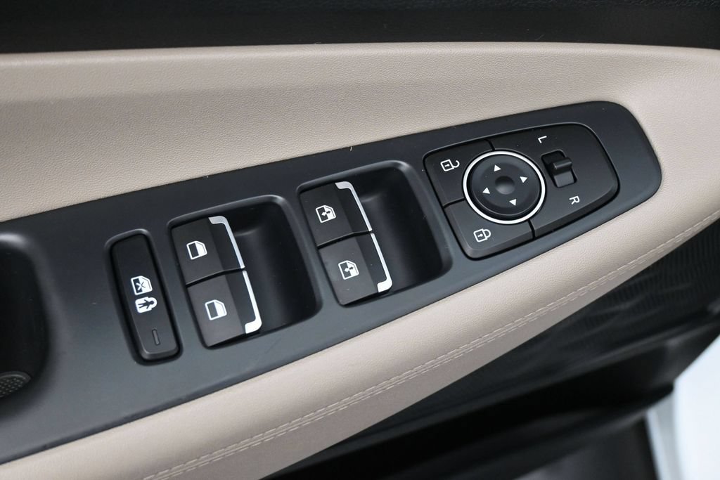 Used 2023 Hyundai Santa Fe SEL w/ Cargo Package FWD image 4