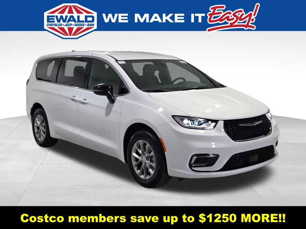 New 2026 Chrysler Pacifica Select