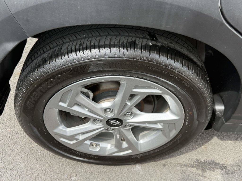 Certified 2023 Hyundai Kona SEL AWD/4WD image 8