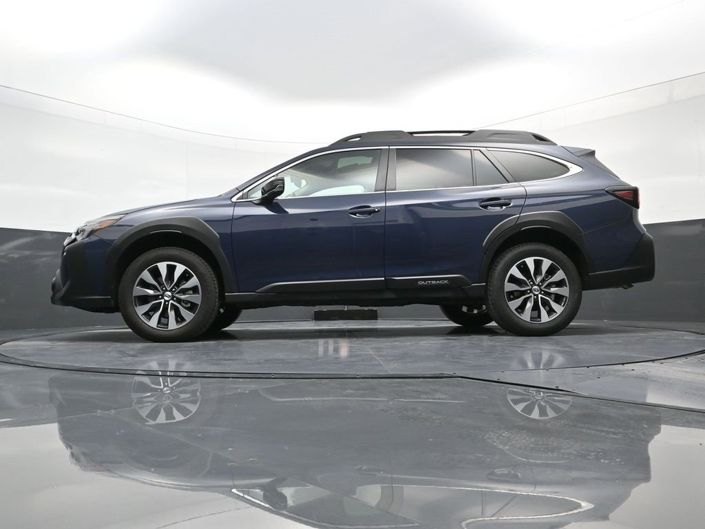 Used 2025 Subaru Outback Limited XT image 24