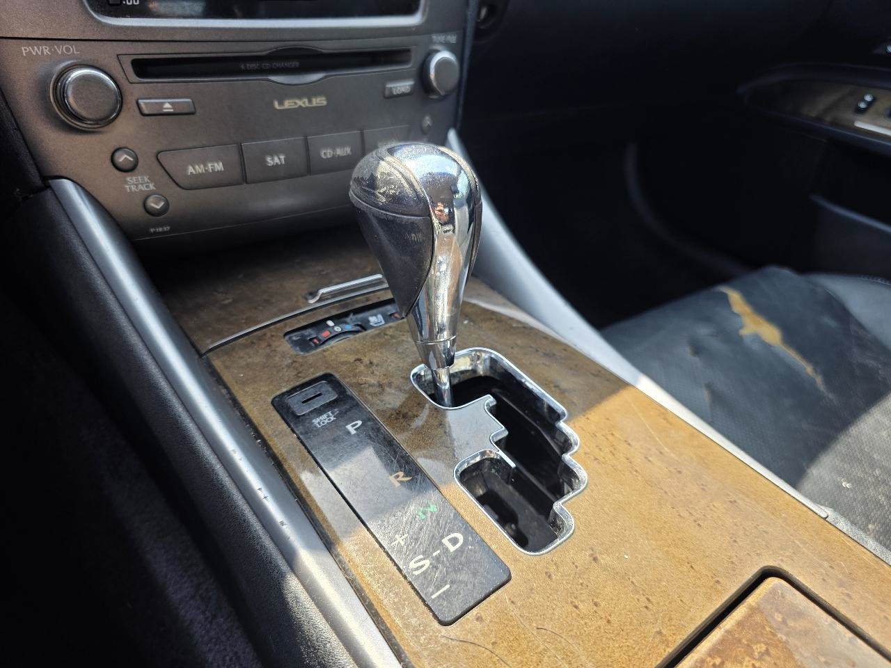Used 2010 Lexus IS 250C RWD image 19