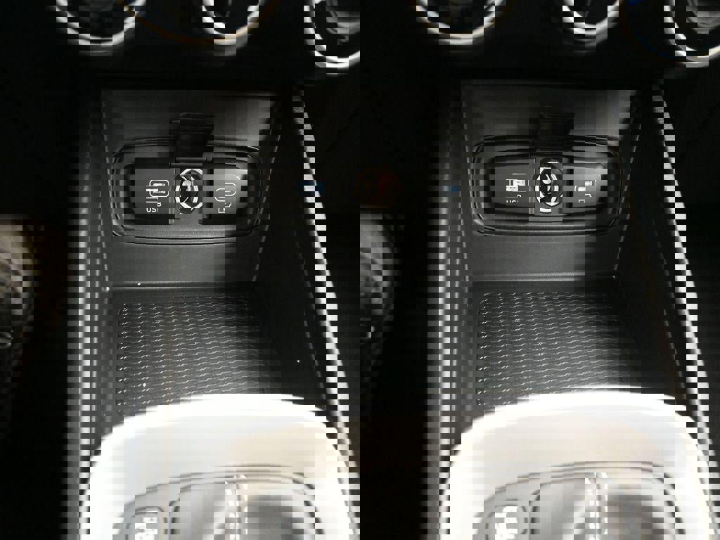 New 2026 Hyundai Venue SE image 21