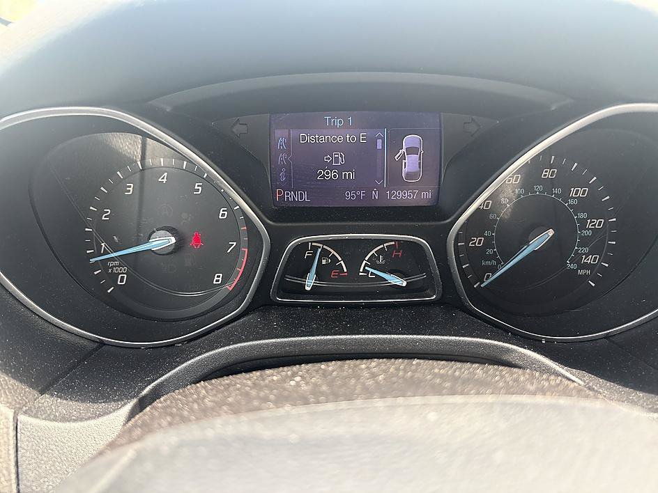 Used 2013 Ford Focus SE FWD image 17