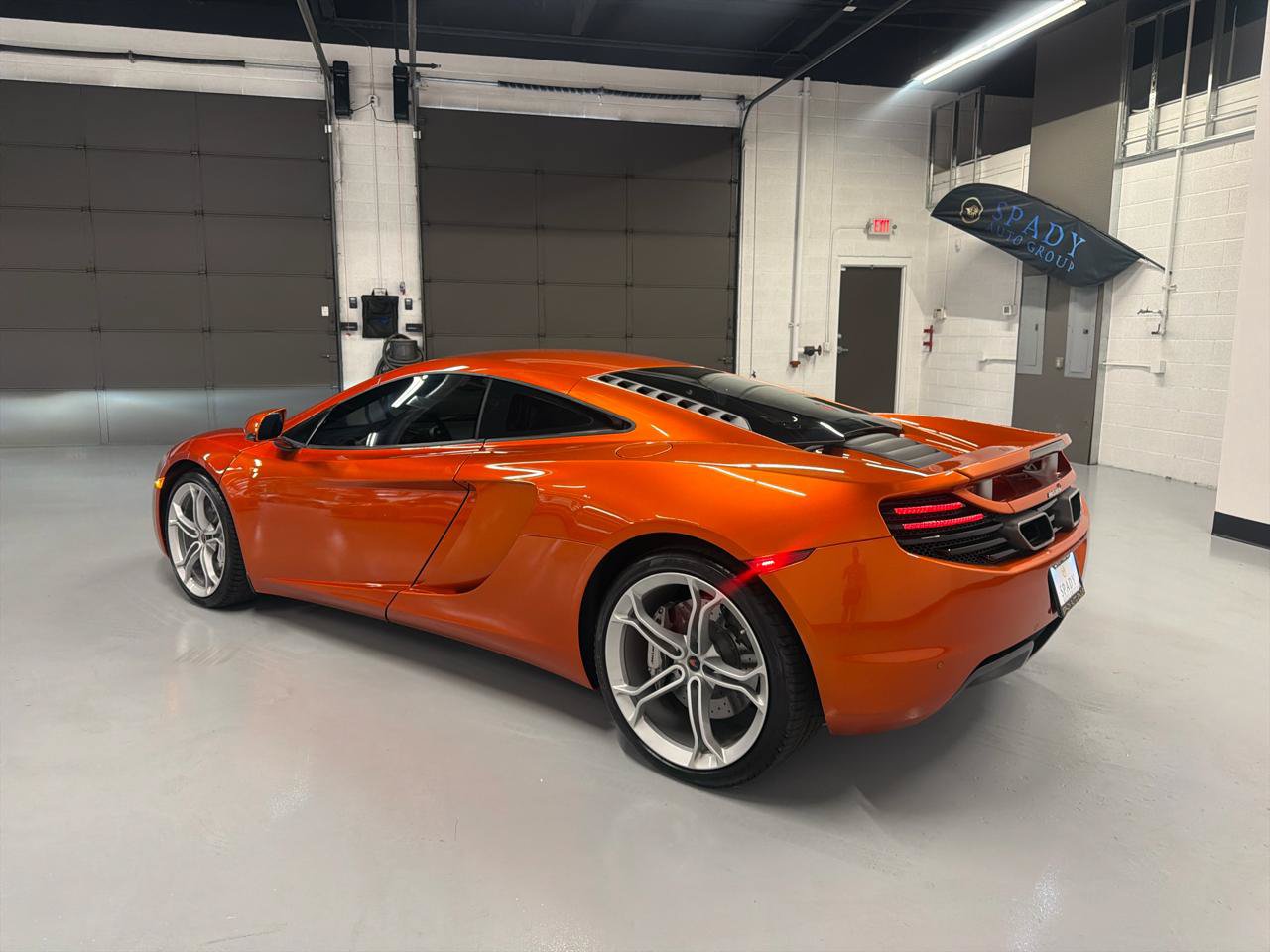 Used 2012 McLaren MP4-12C Coupe RWD image 7