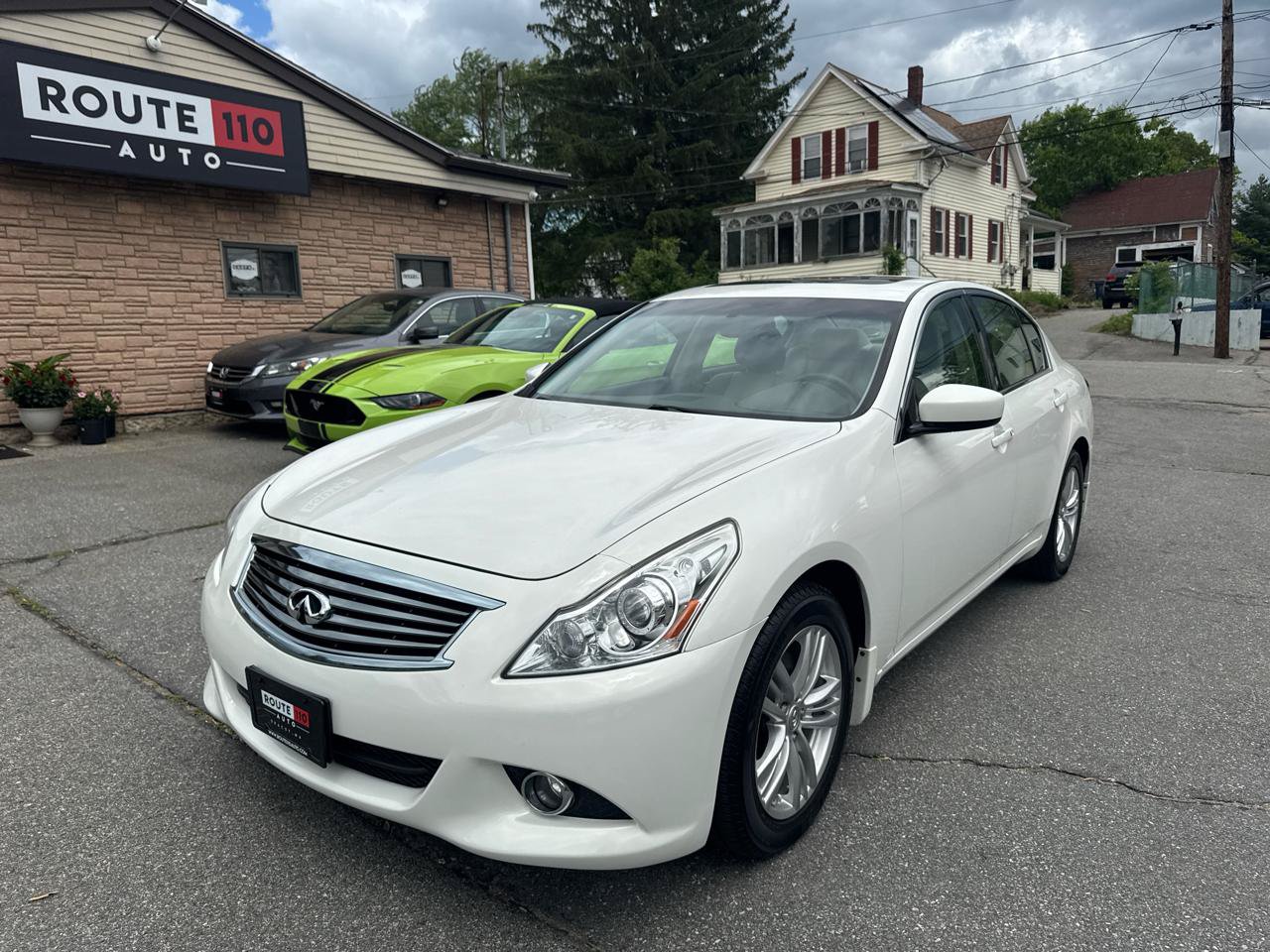 Used 2013 INFINITI G37 x Sedan w/ Premium Pkg AWD/4WD image 2