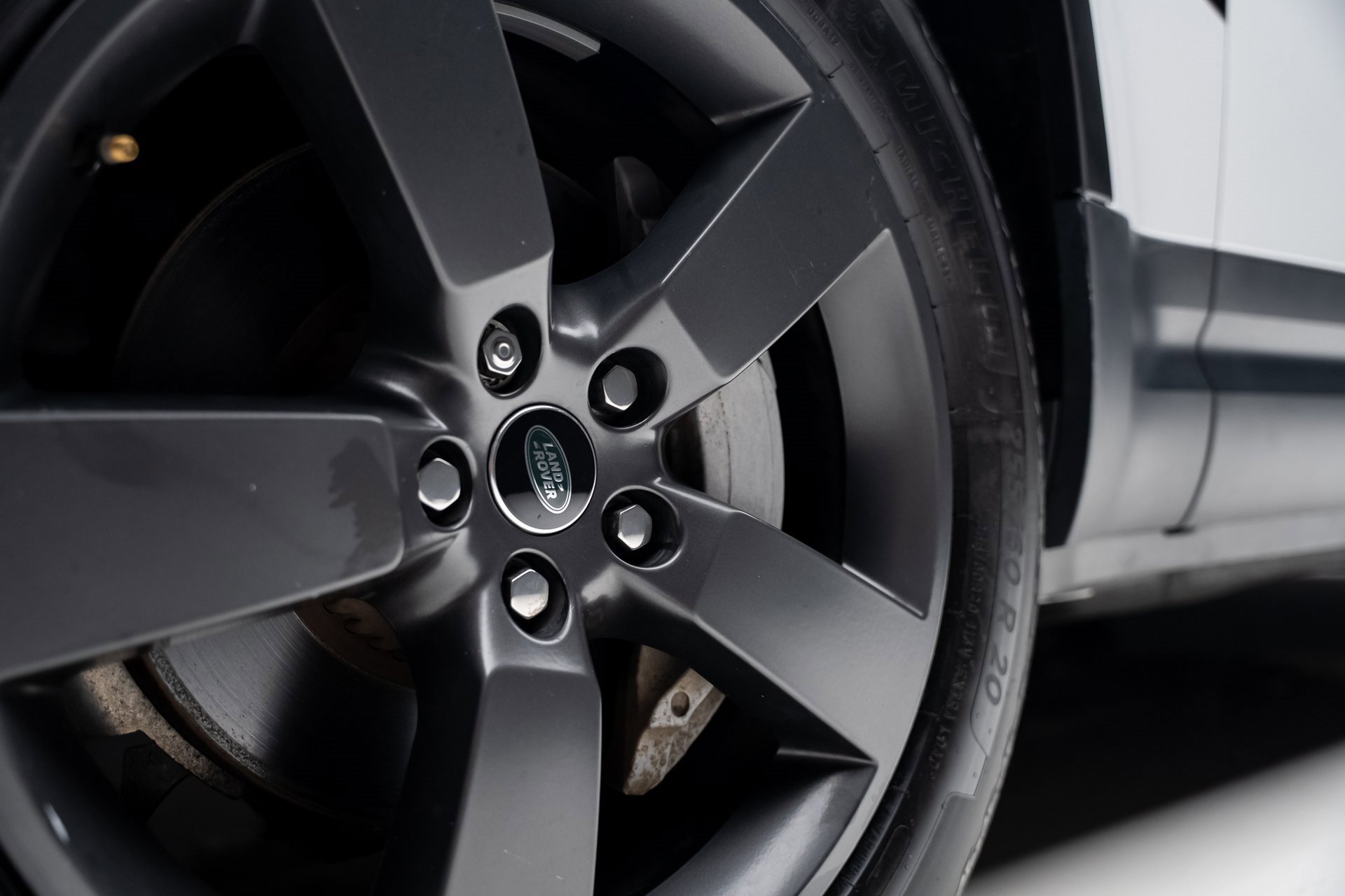 Used 2023 Land Rover Defender 130 SE image 23