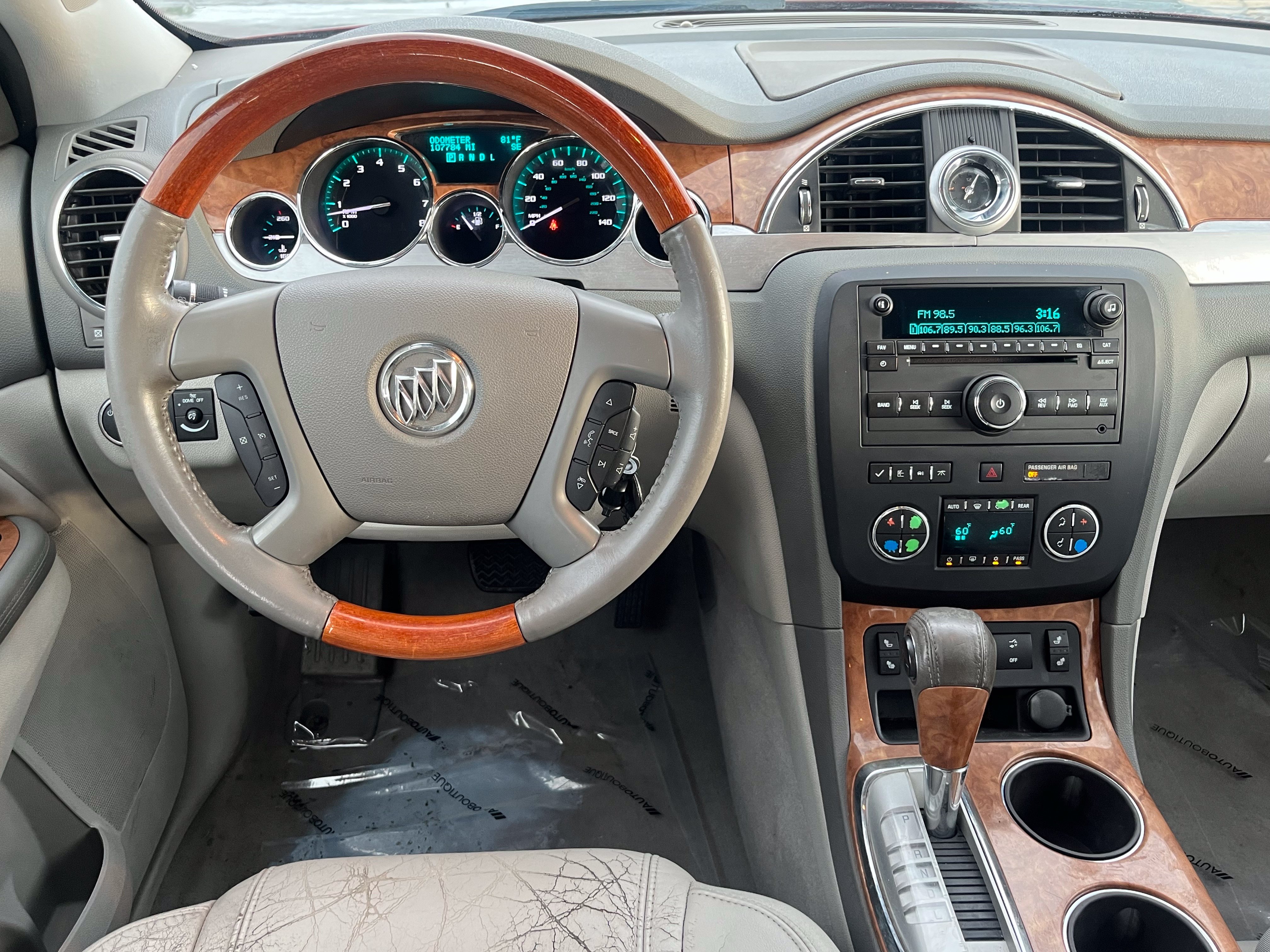 Used 2011 Buick Enclave CXL FWD image 17