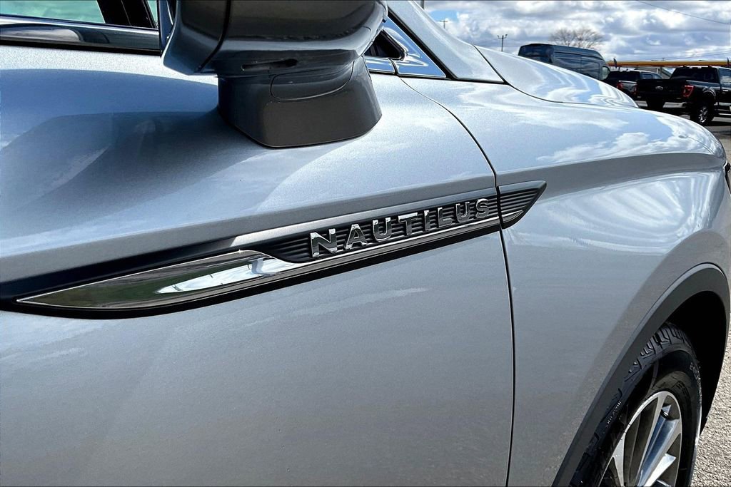 Used 2021 Lincoln Nautilus Reserve FWD image 8