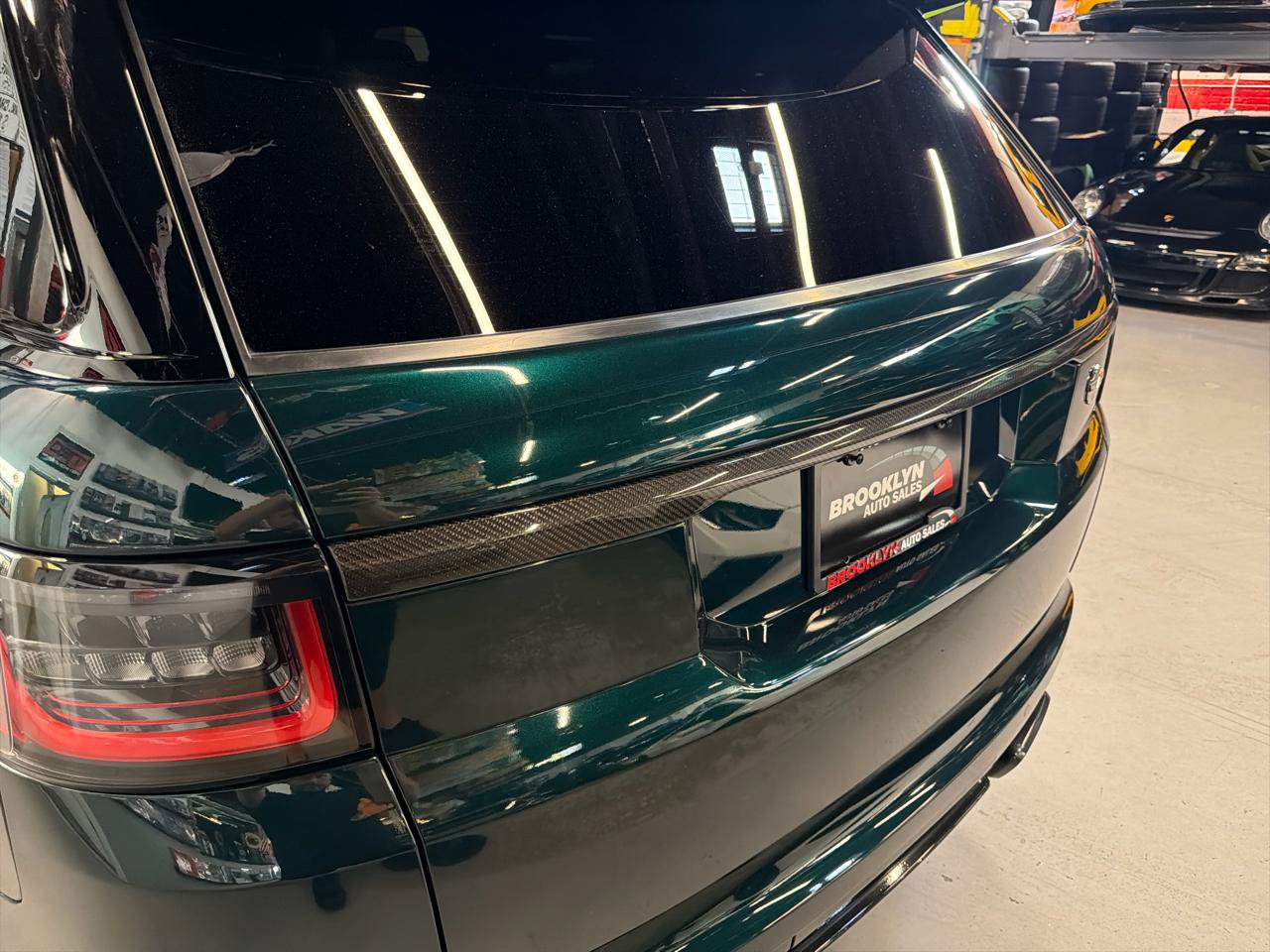 Used 2022 Land Rover Range Rover Sport SVR AWD/4WD image 16
