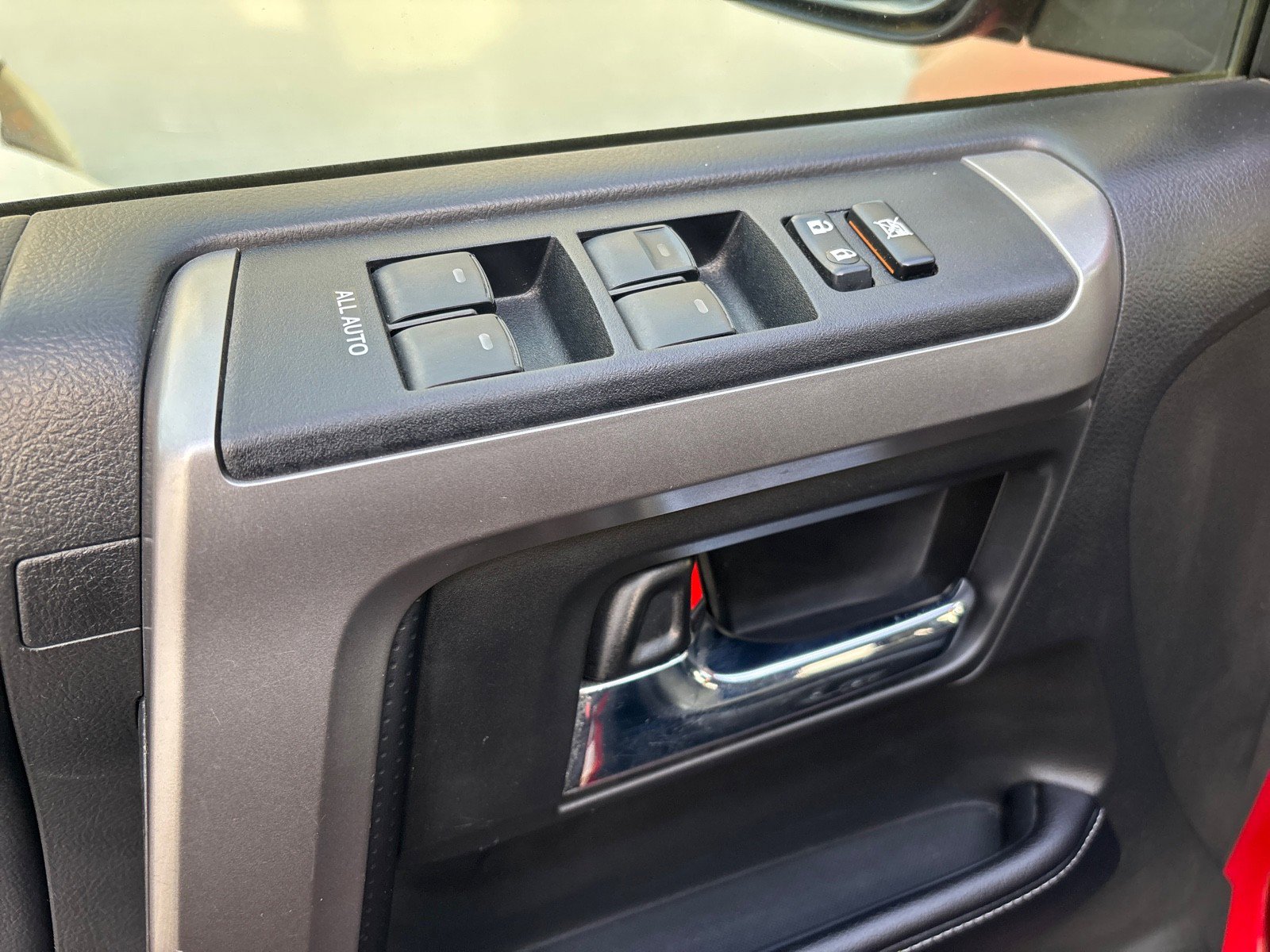 Used 2018 Toyota 4Runner SR5 Premium image 11