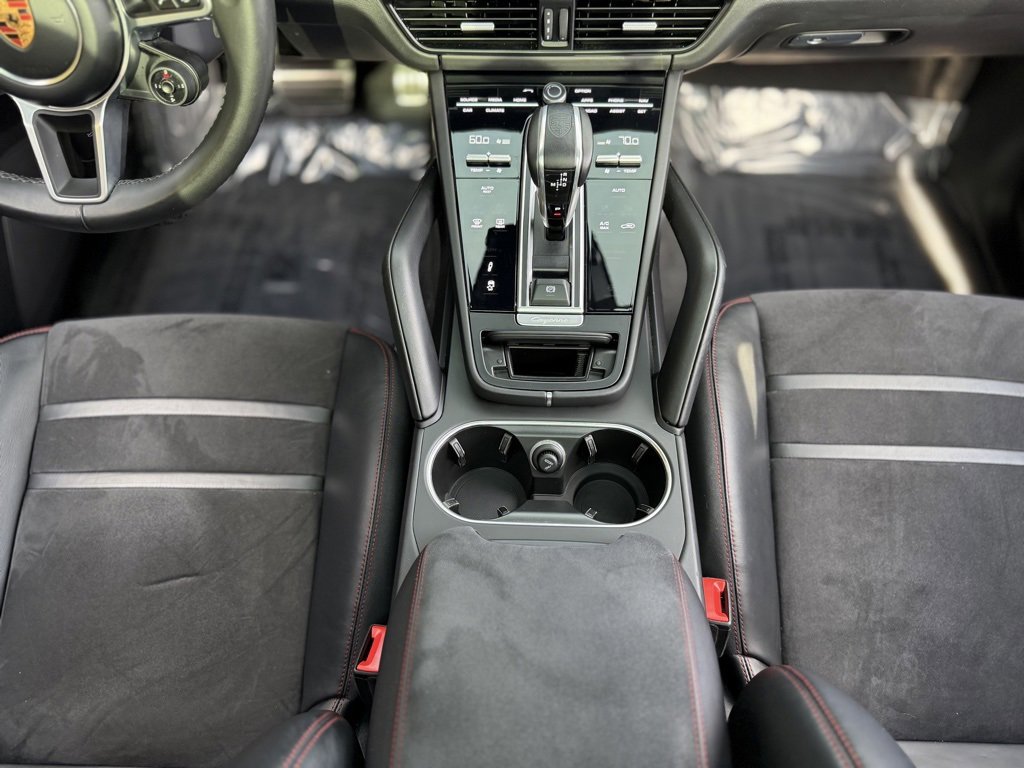 Used 2023 Porsche Cayenne GTS image 50