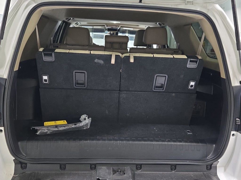 Used 2023 Toyota 4Runner SR5 Premium w/ Moonroof Package image 4