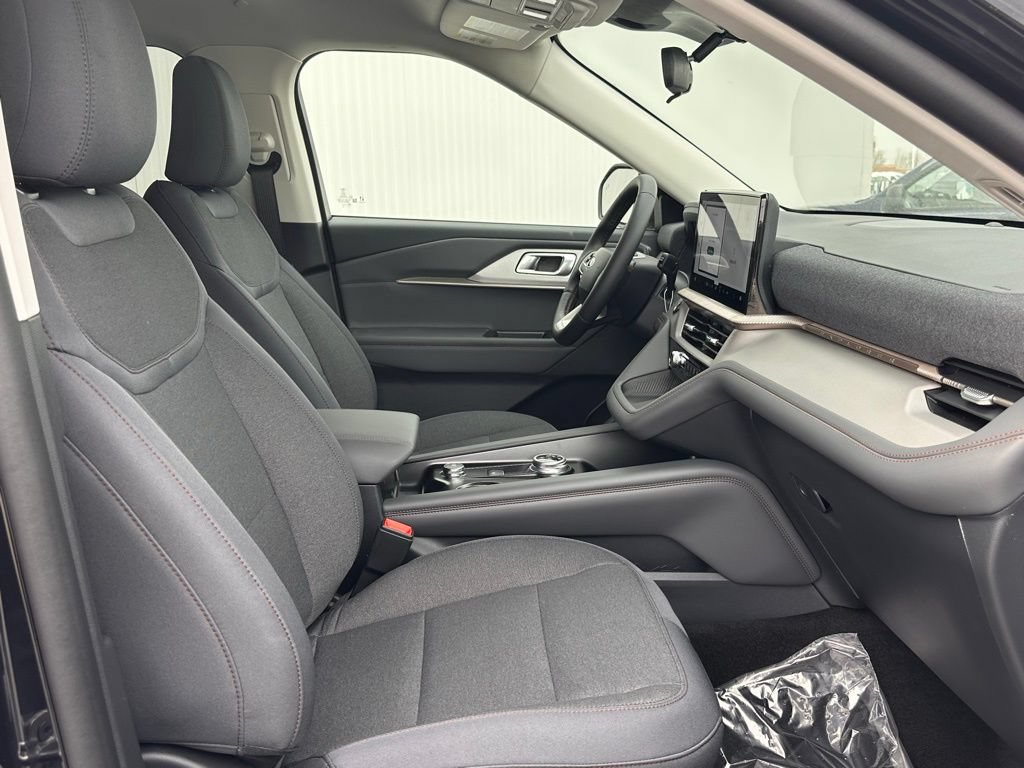 New 2026 Ford Explorer Active AWD/4WD image 26