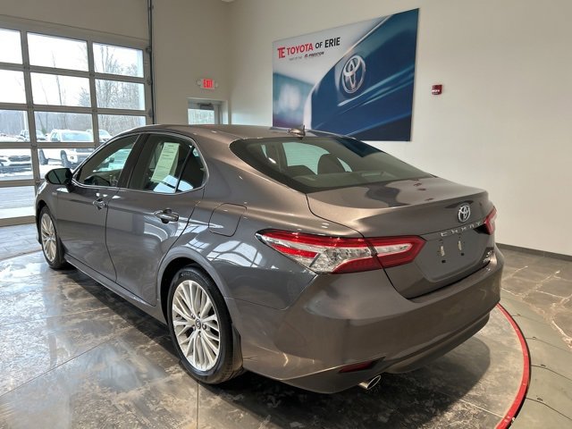 Used 2019 Toyota Camry XLE w/ Sunroof Package image 5