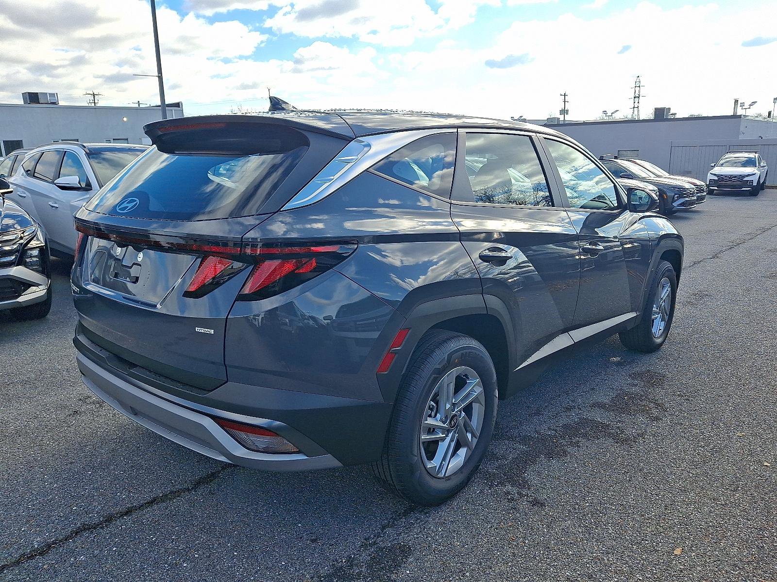 New 2026 Hyundai Tucson SE image 3