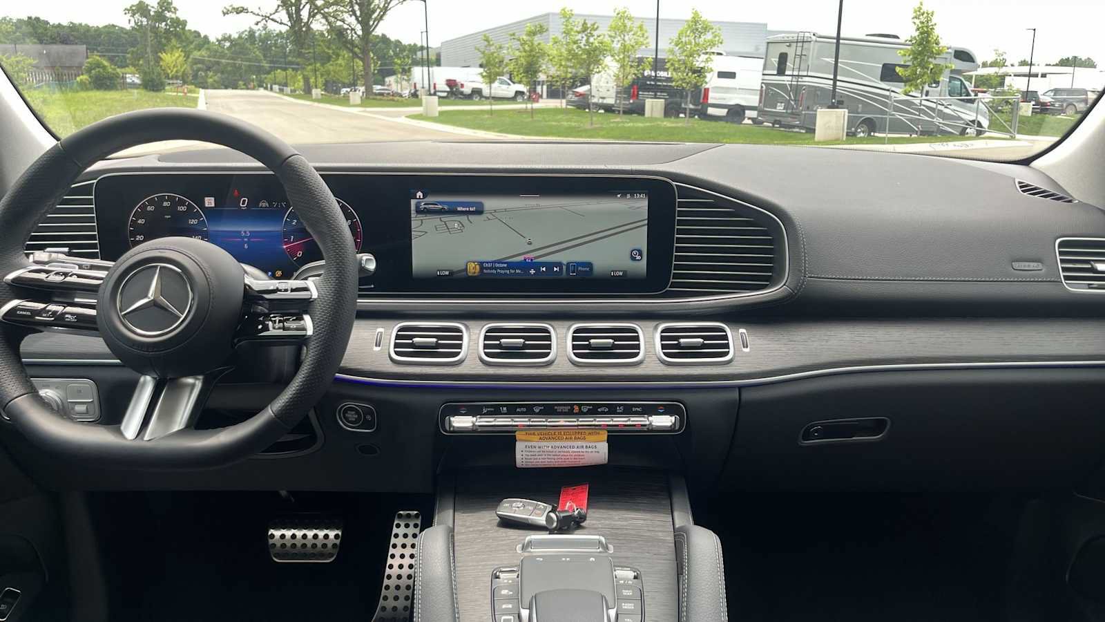 New 2026 Mercedes-Benz GLS 450 4MATIC image 27