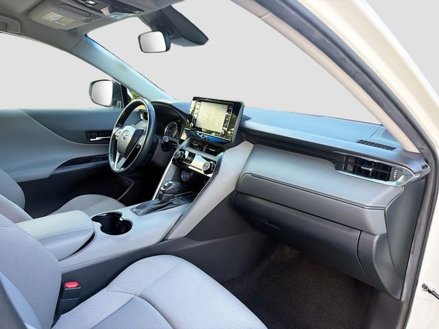 Used 2021 Toyota Venza LE AWD/4WD image 14