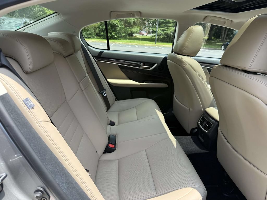 Used 2017 Lexus GS 350 AWD w/ Premium Package image 16