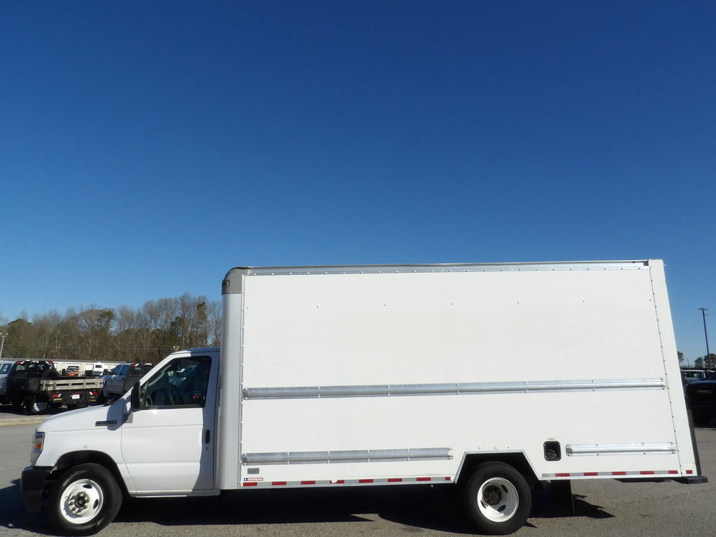 Used 2021 Ford E-350 and Econoline 350 Super Duty RWD image 52