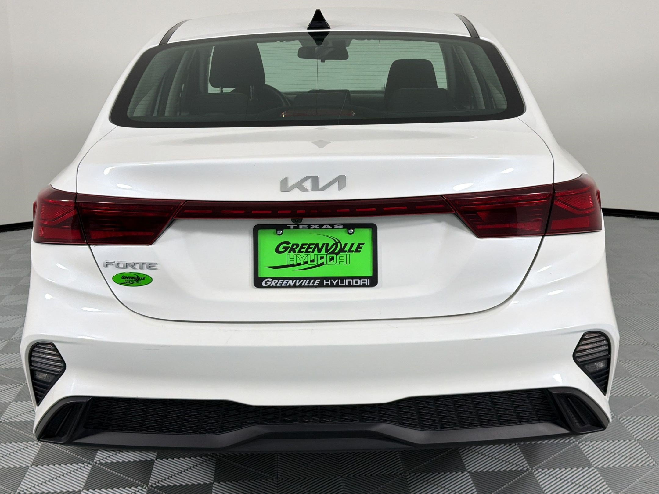 Used 2024 Kia Forte LXS FWD image 10