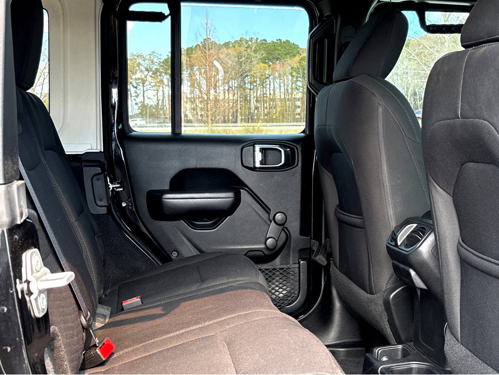 Used 2018 Jeep Wrangler Unlimited Sport image 10