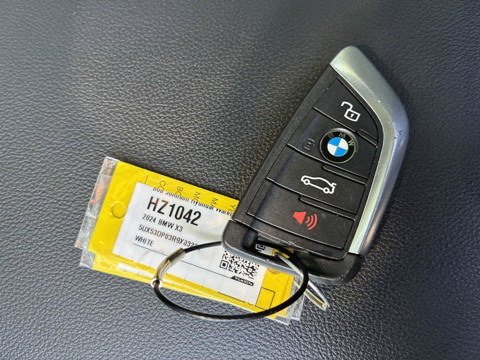 Used 2024 BMW X3 xDrive30i AWD/4WD image 32
