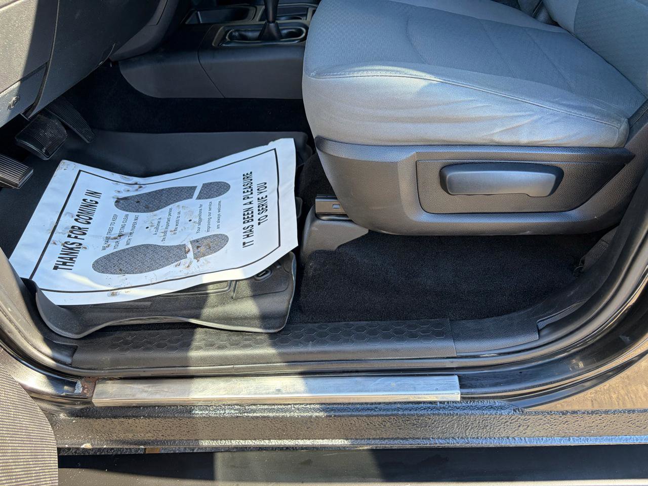 Used 2016 RAM 2500 Tradesman w/ Chrome Appearance Group image 21