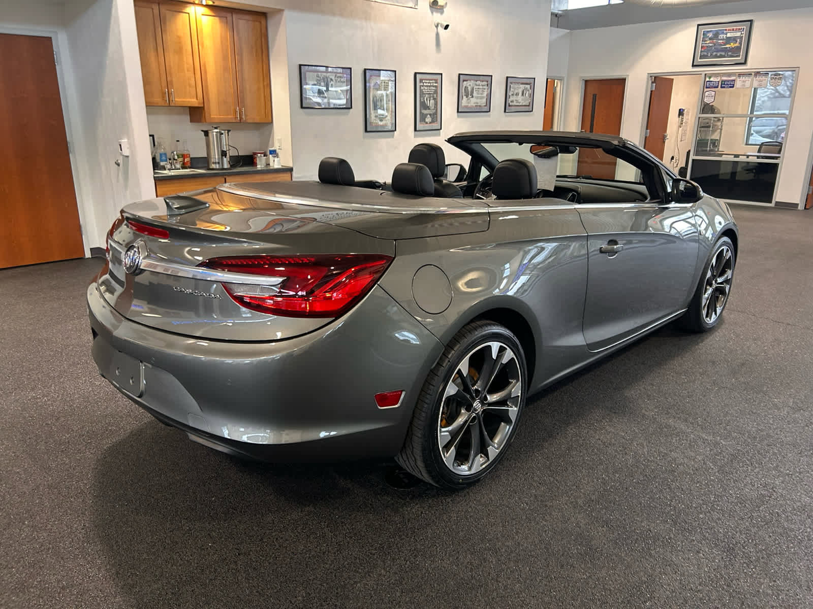 Used 2017 Buick Cascada Premium FWD image 4