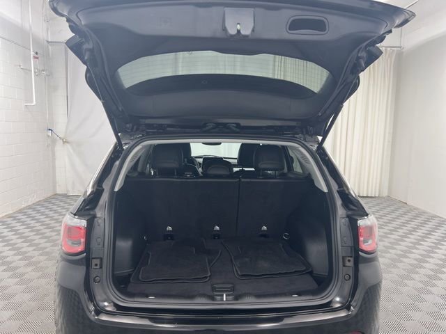 Used 2022 Jeep Compass Latitude image 8